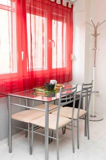 Luxury Studio In Downtown Thessaloniki Exterior photo