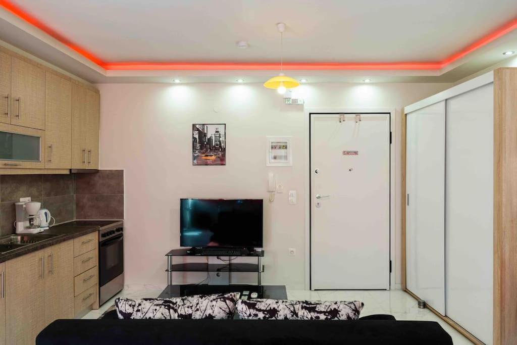 Luxury Studio In Downtown Thessaloniki Exterior photo