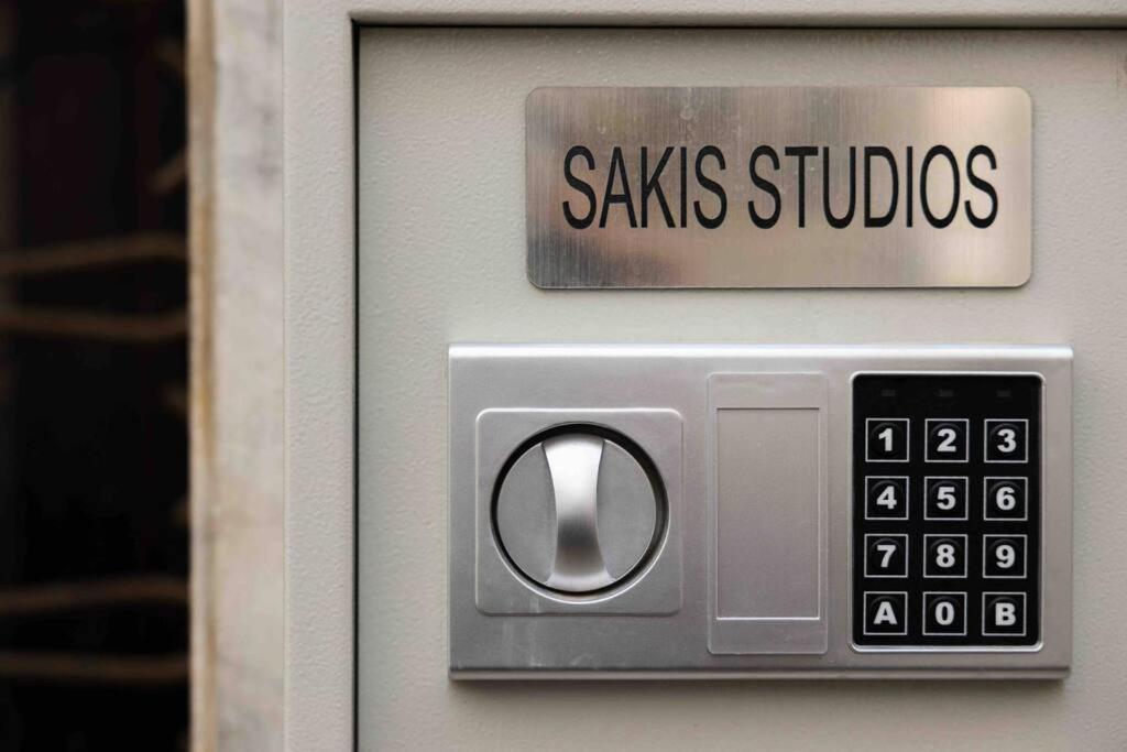 Luxury Studio In Downtown Thessaloniki Exterior photo