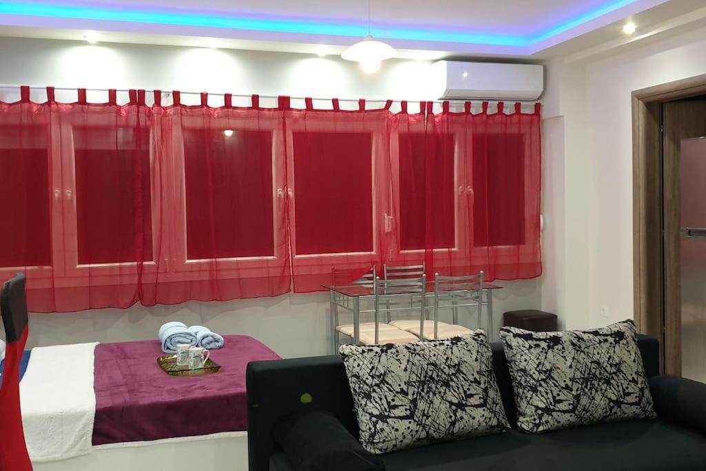 Luxury Studio In Downtown Thessaloniki Exterior photo